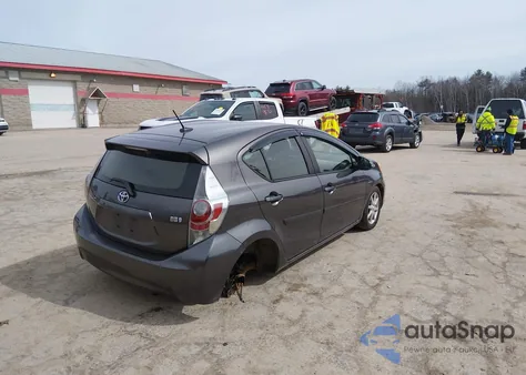2012 Toyota Prius C Three from USA, damaged, VIN JTDKDTB30C1514242